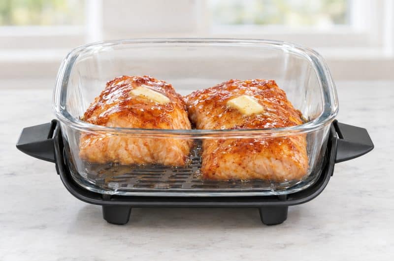 Honey-glazed salmon fillets in the Ninja Crispi